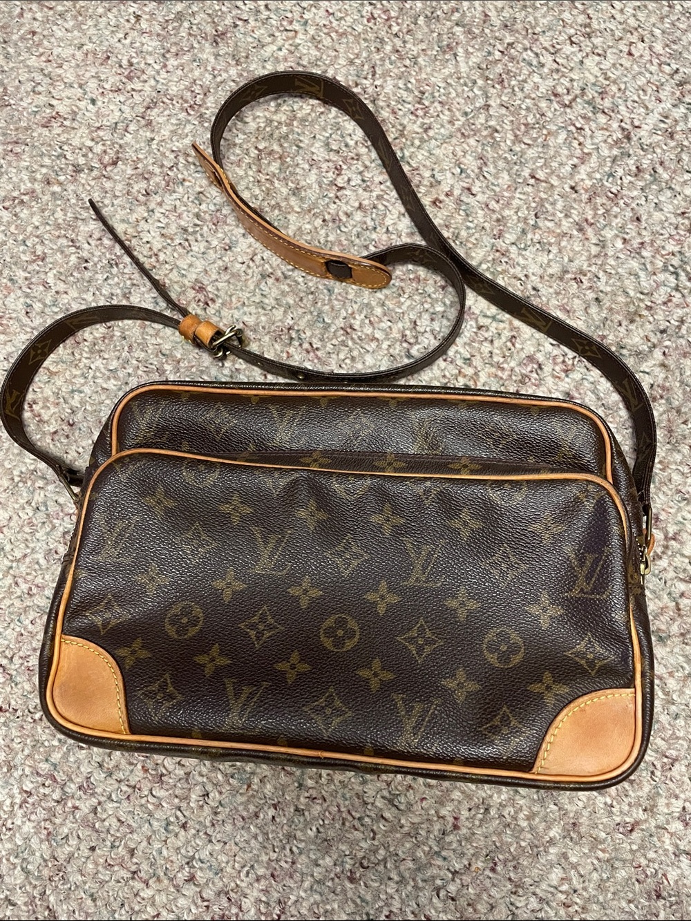 Louis Vuitton Monogram double section Messenger crossbody purse- amazing